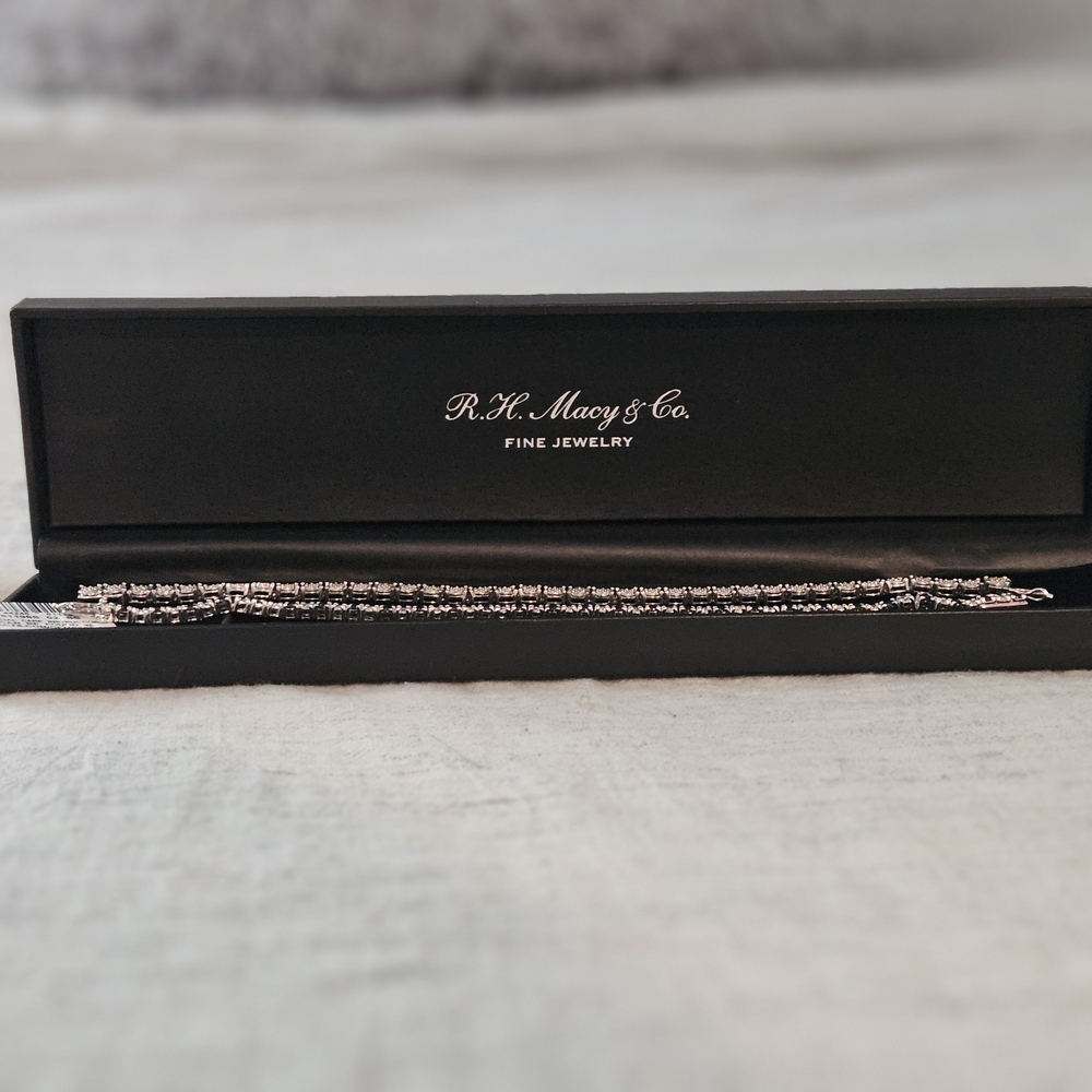 R.H. Macy & Co. Fine Jewlery Diamond Silver & Sapphire Silver Bracelet